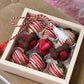 Martisor 9 capsuni cu figurine